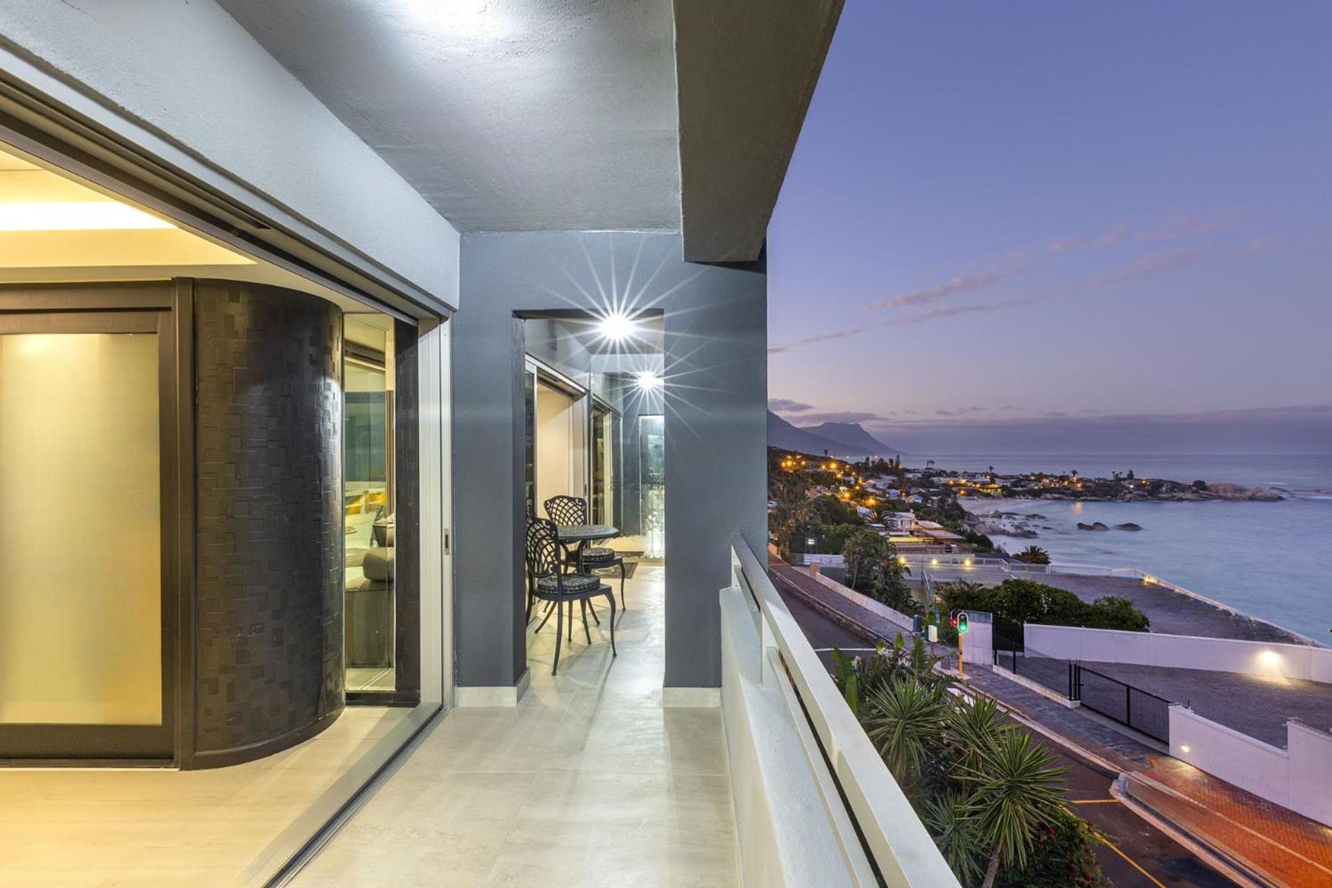 Clifton Yolo Spaces - Clifton Beachfront Executive Apartment Cape Town Bagian luar foto