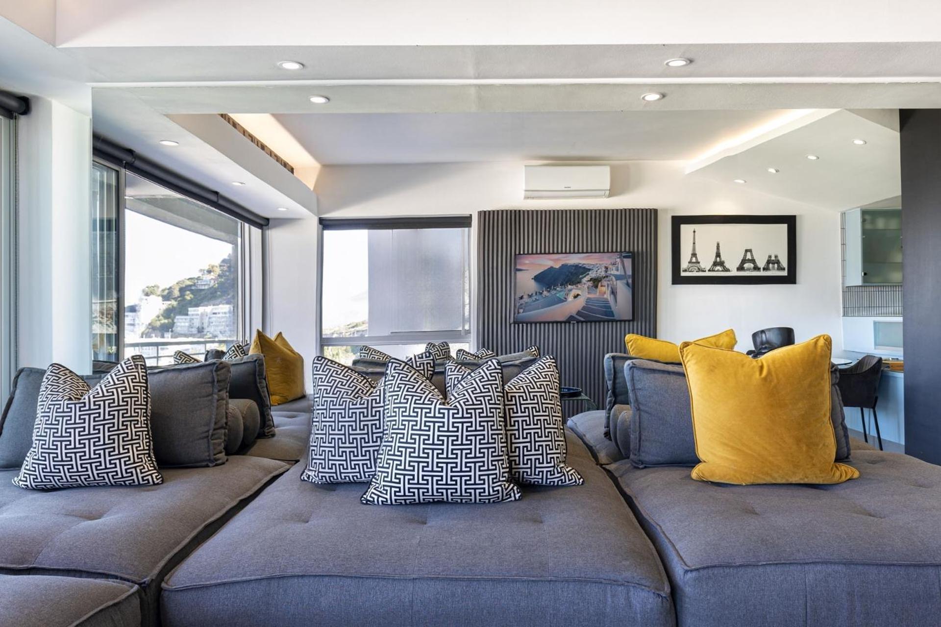 Clifton Yolo Spaces - Clifton Beachfront Executive Apartment Cape Town Bagian luar foto